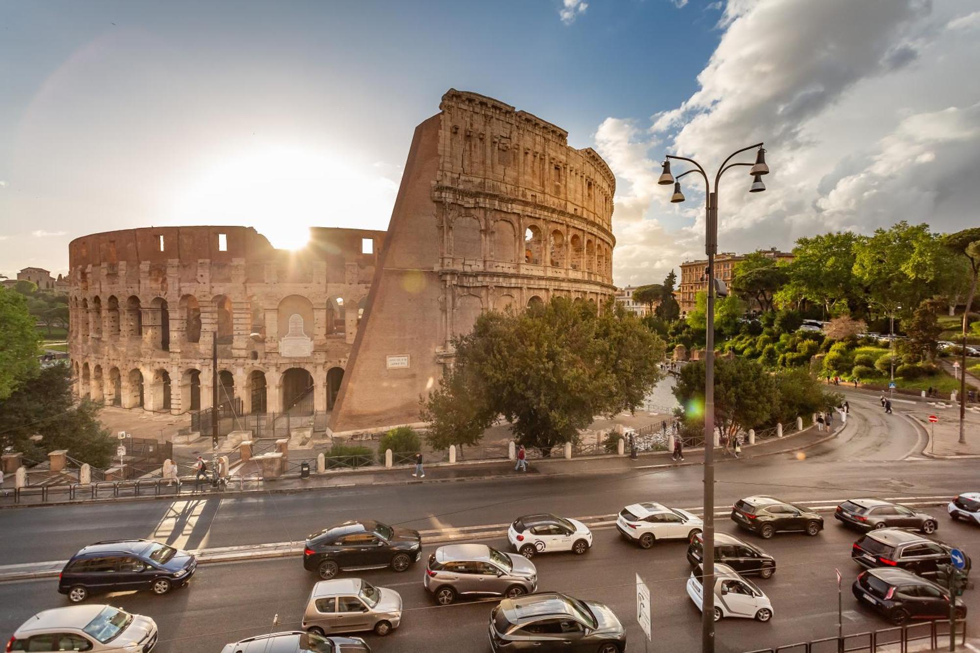 Iconic With Unique Colosseum View * Rom